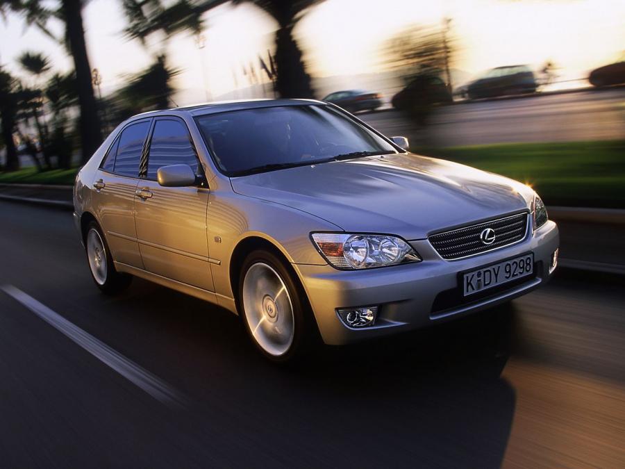  Lexus IS200 1999 года  (WW) (фото 4 из 19)
